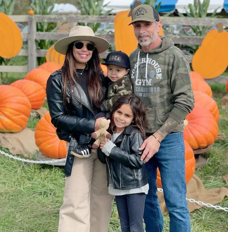 Yorkanis Francis with her cute small family in Pumpkin Patch 2023