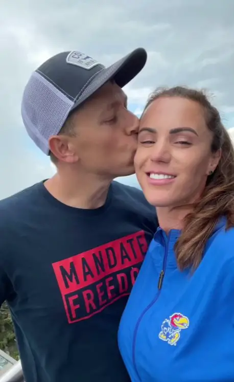  Linda Durbesson with her supposed boyfriend (Source: Instagram)