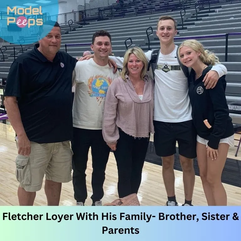 Fletcher Loyer With His Family- Brother, Sister & Parents