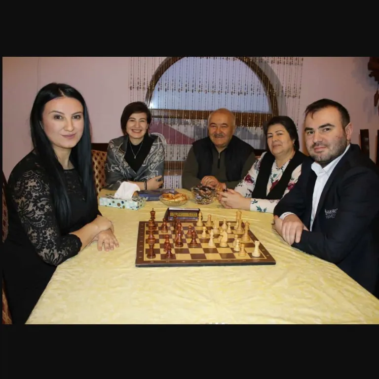 Shakhriyar Mamedyarov, The Second-Eldest Of 3 Kids, With His Parents And Two Sisters