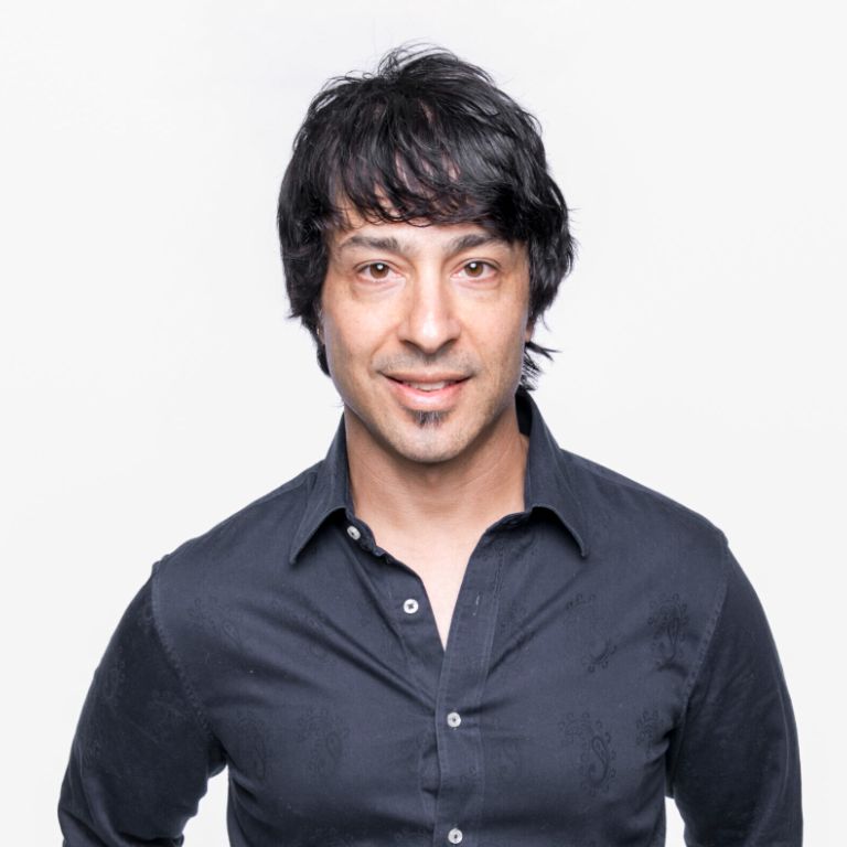 American comedian Arj Barker and his wife, Whitney, divorced in 2020 after three years of marriage