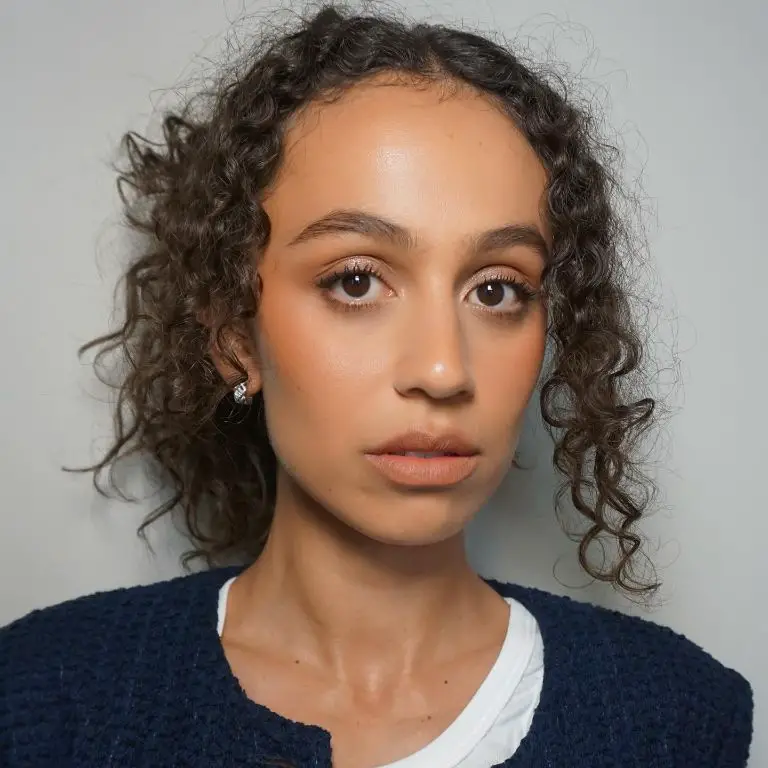 Robyn portrayed a character with mixed ethnicity in the series Ackley Bridge